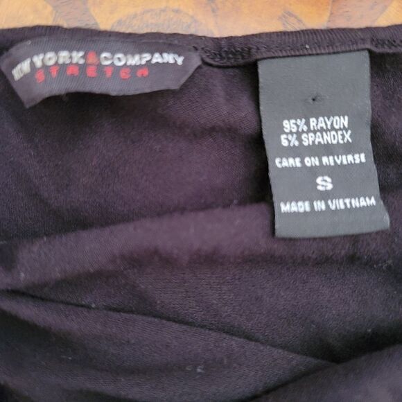 Casual knee Length v scoop back dress short sleeve - Picture 3 of 4